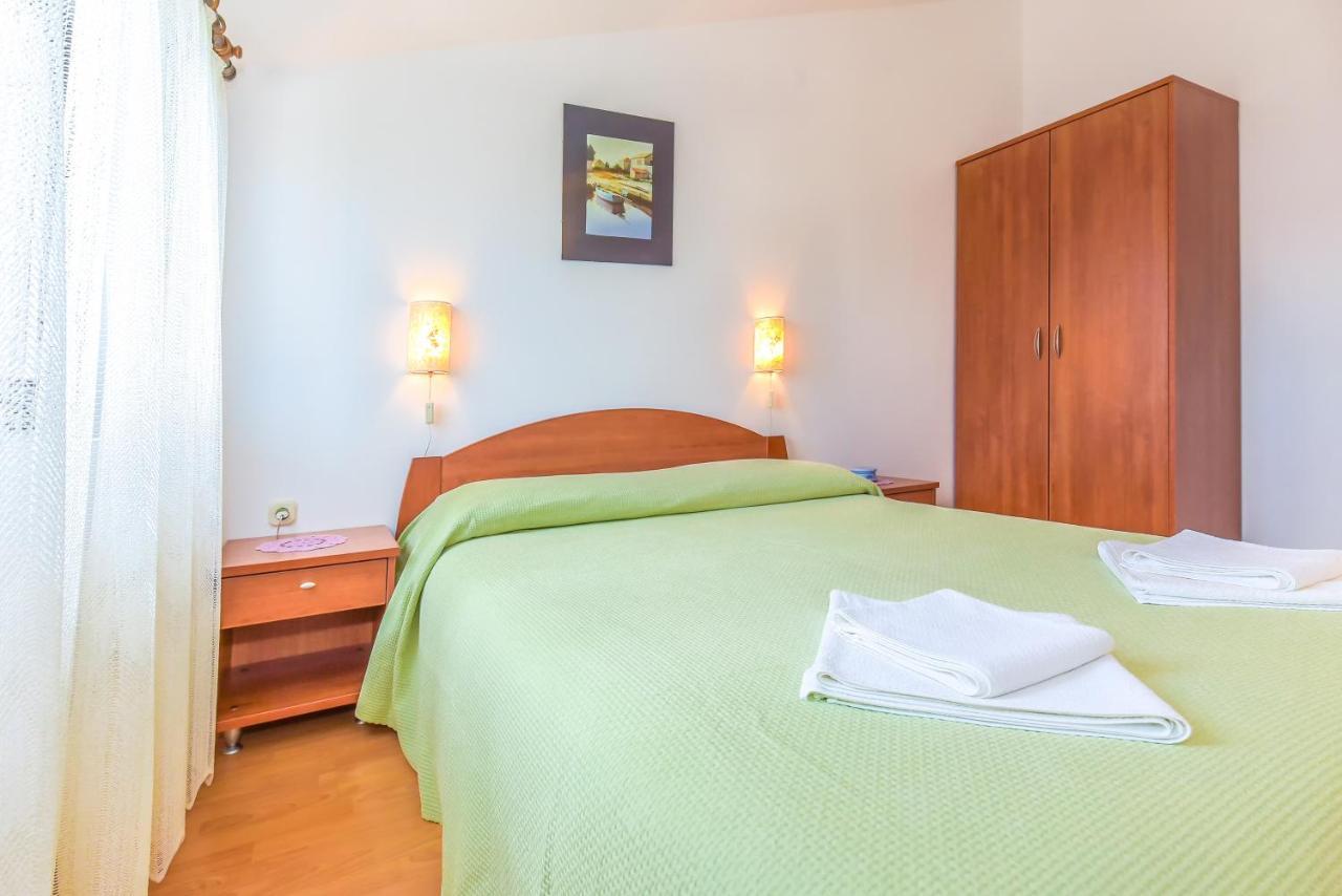Apartments Adria Biograd Na Moru Room photo