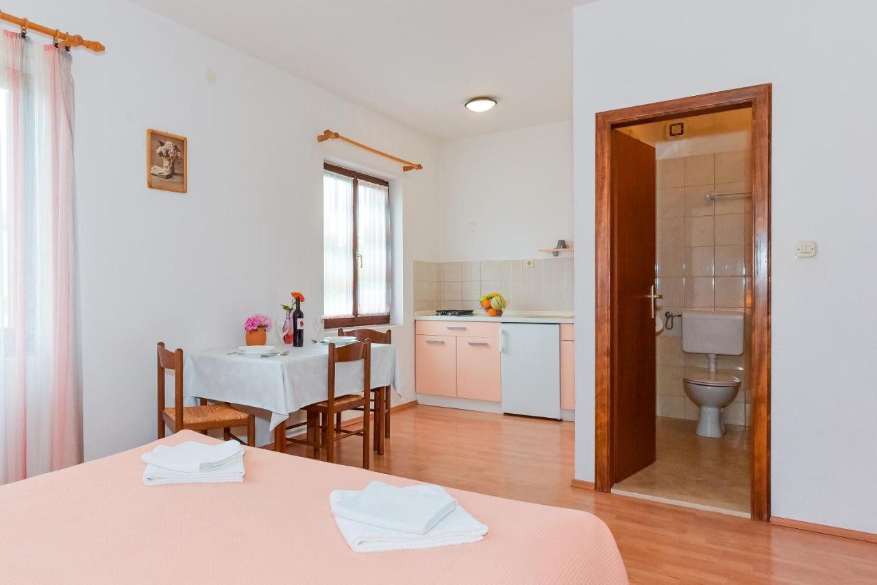 Apartments Adria Biograd Na Moru Room photo